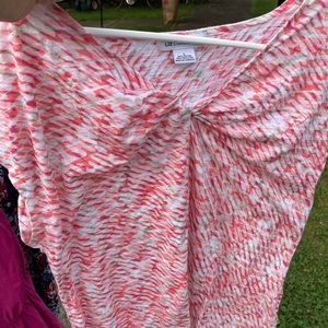 Liz Claiborne Sleeveless white and pink/red top